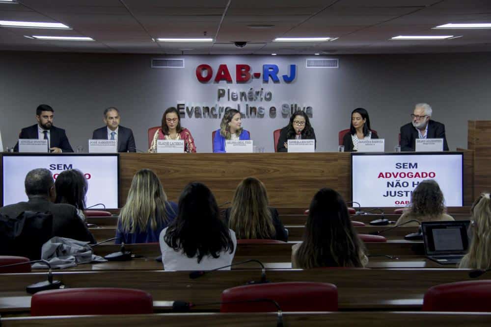 Juíza de Niterói autoriza doente de Parkinson a plantar maconha para tratamento 1 oabrj Juíza de Niterói autoriza doente de Parkinson a plantar maconha para tratamento
