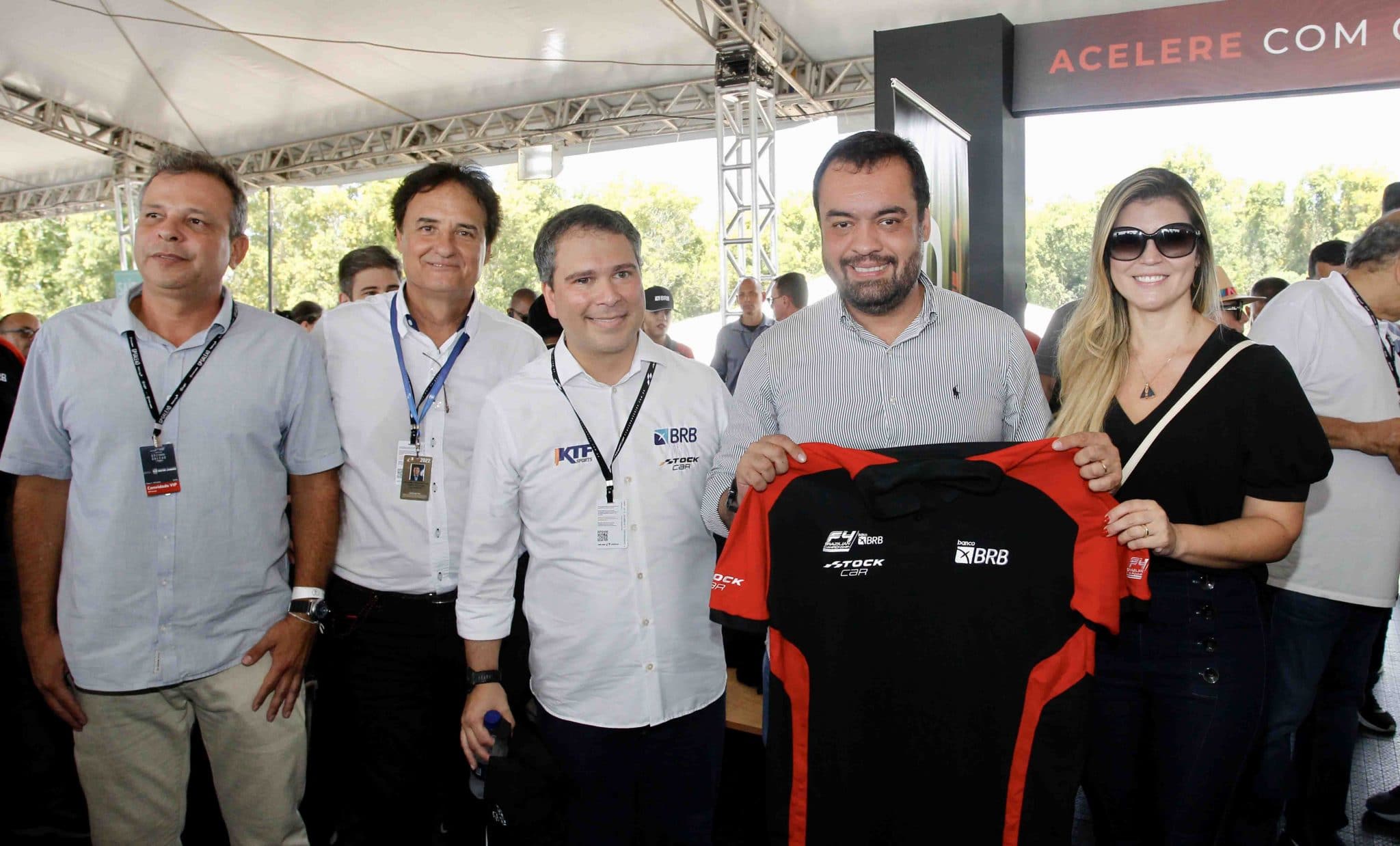 Aeroporto do Galeão se prepara para receber corrida histórica da Stock Car  neste fim de semana - Diário do Rio de Janeiro