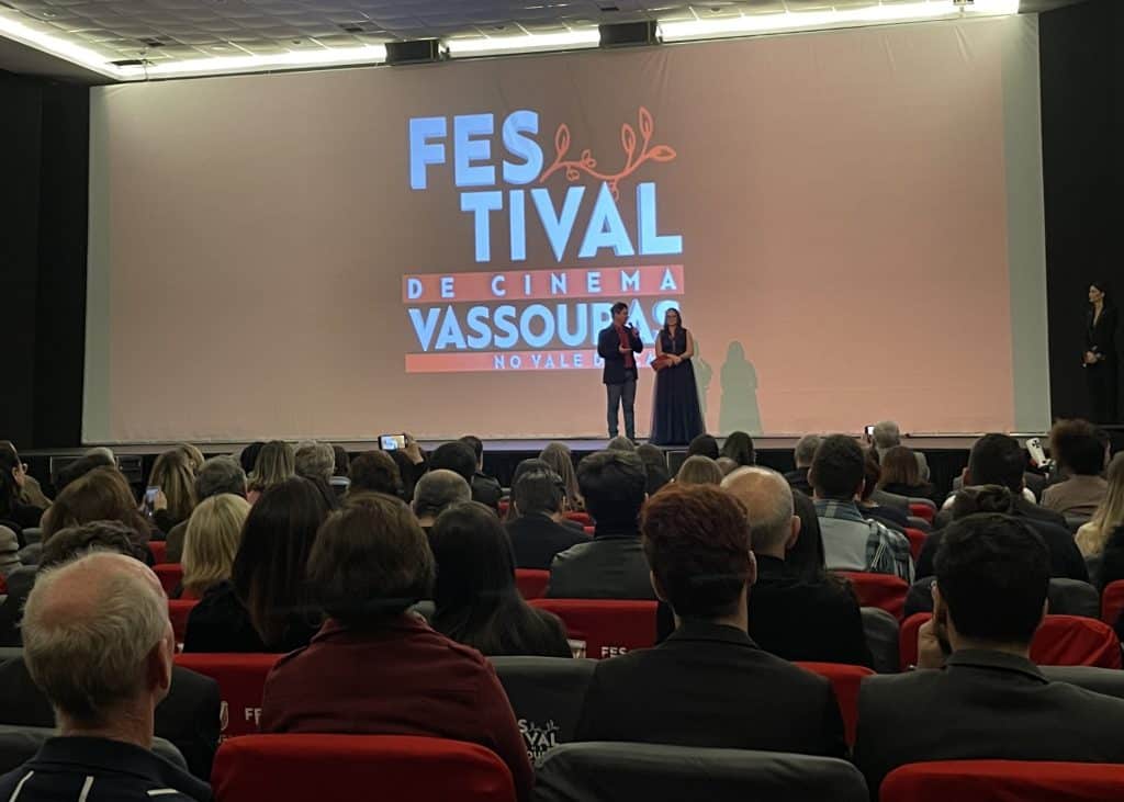 dia1 festivalvassouras Festival de Cinema de Vassouras recebe Carlos Vereza e Thaila Ayala no tapete vermelho