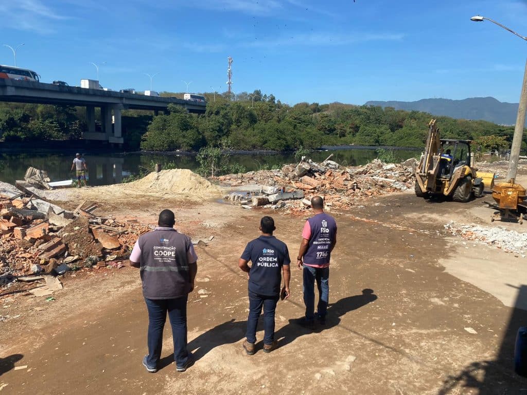 Construção irregular de 520m² é demolida na Maré, ao lado da Linha Vermelha 1 52217979173 7403ee202b h Construção irregular de 520m² é demolida na Maré, ao lado da Linha Vermelha