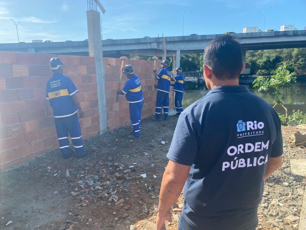 Construção irregular de 520m² é demolida na Maré, ao lado da Linha Vermelha 2 52218230079 0ea0f1917c h Construção irregular de 520m² é demolida na Maré, ao lado da Linha Vermelha