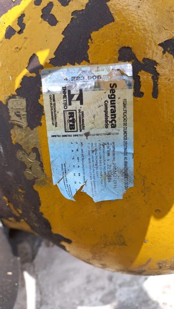 Cilindro de gás de carro que explodiu nesta terça-feira no Rio pode ter sido utilizado anteriormente em outro veículo 3 WhatsApp Image 2022 07 26 at 19.49.57 2 Cilindro de gás de carro que explodiu nesta terça-feira no Rio pode ter sido utilizado anteriormente em outro veículo