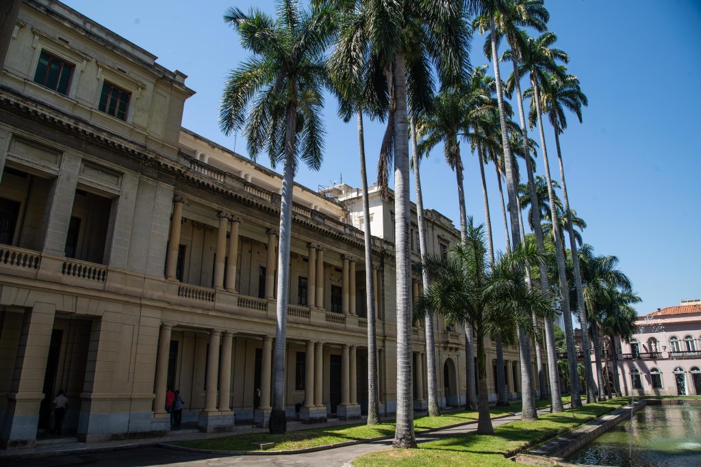 BNDES aprova R$ 16,3 milhões para recuperar acervo do Palácio do Itamaraty 1 BNDES museu 19 09 2023 May Bandeira de Mello baixa 32 de 125 BNDES aprova R$ 16,3 milhões para recuperar acervo do Palácio do Itamaraty