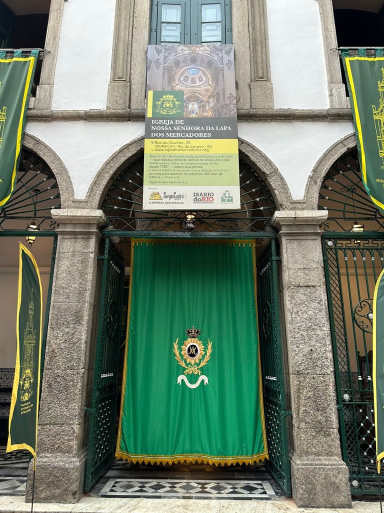 Antiga tradição de bordados católicos retorna a igrejinha no Centro 2 36c446e6 54d3 4e6f 8ea3 e0087933d42b 1 Antiga tradição de bordados católicos retorna a igrejinha no Centro