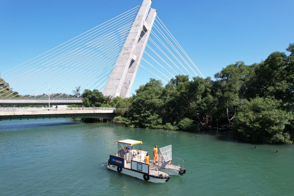 image 25 Comlurb apresenta novos equipamentos que auxiliarão na limpeza e coleta domiciliar da cidade