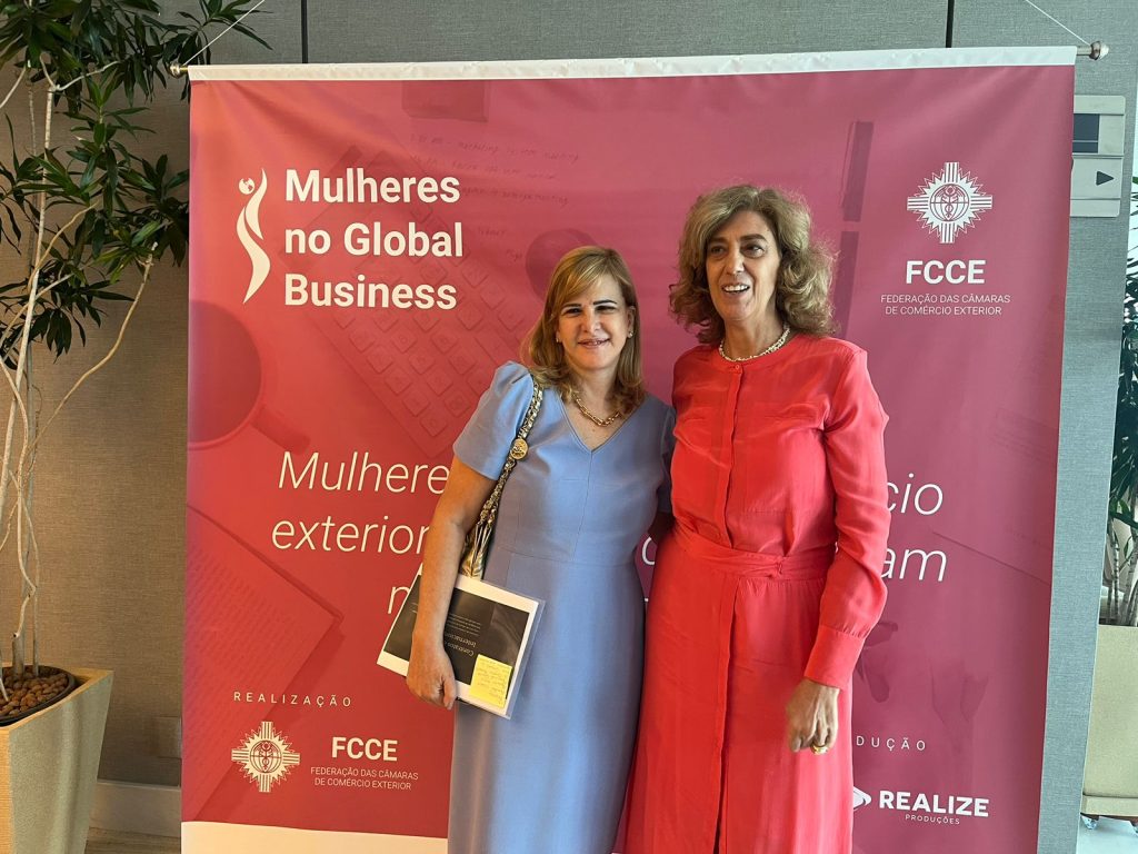 Ana Tereza Basilio e Patricia Aguiar durante seminario global de Comercio Exteior Federação das Câmaras de Comércio Exterior realiza 1º Seminário ‘Mulheres no Global Business’