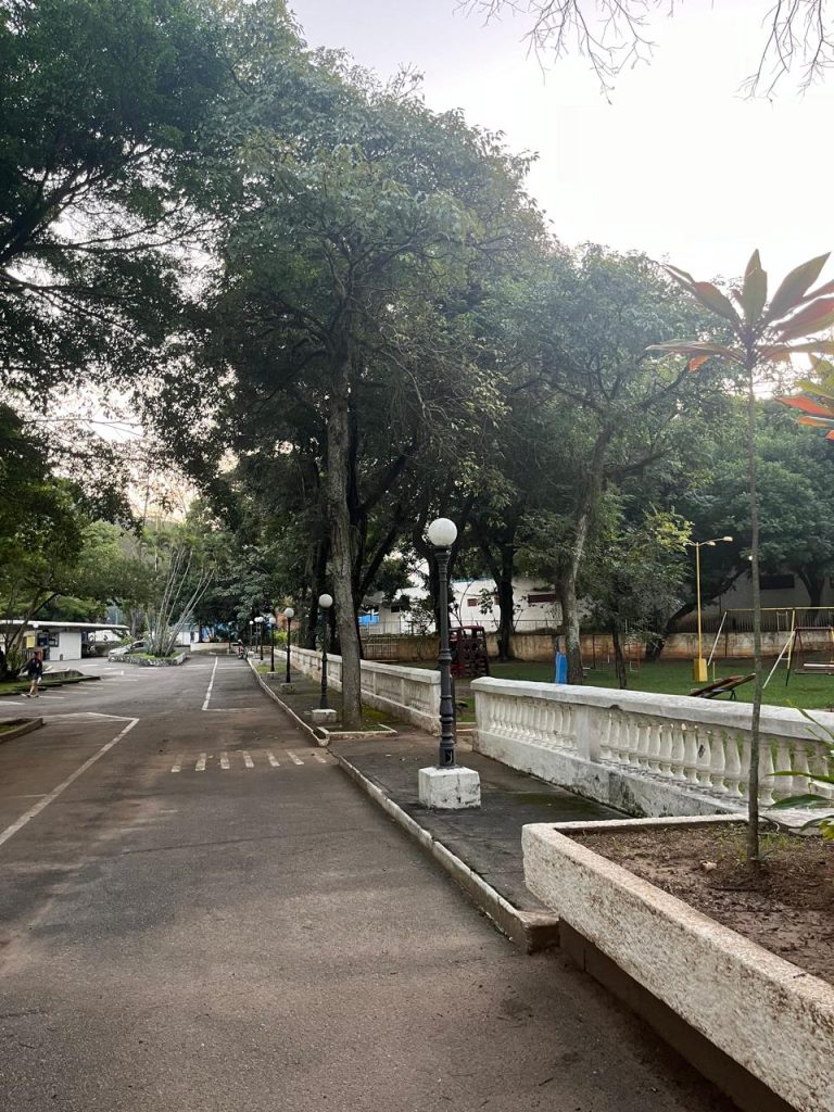 Clube Federal do Rio Area Comum Frequentadores reclamam de decadência e abandono do Clube Federal, no Alto Leblon