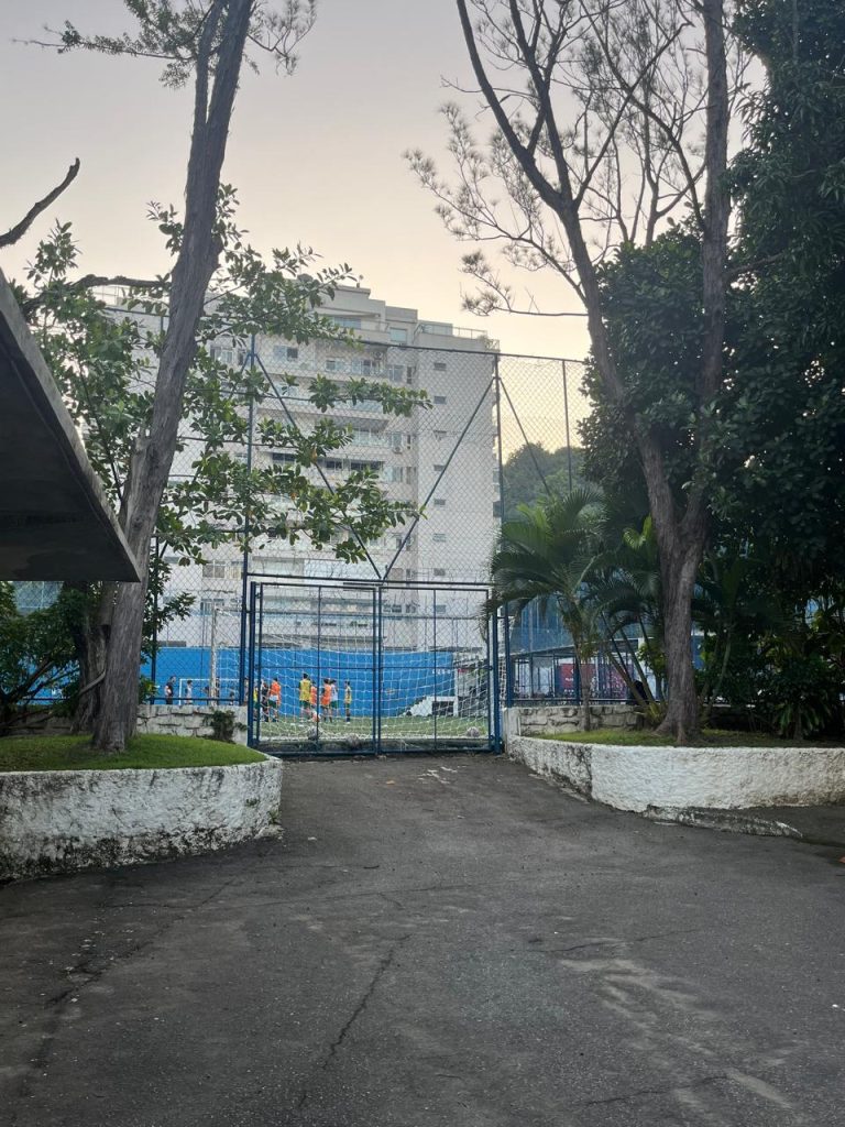 Clube Federal do Rio Futebol Frequentadores reclamam de decadência e abandono do Clube Federal, no Alto Leblon