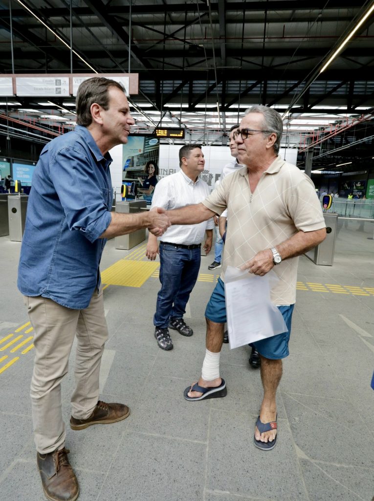 Gentileza3 Foto BETH SANTOS Eduardo Paes visita Terminal Gentileza e promete revolução nos ônibus convencionais do Rio