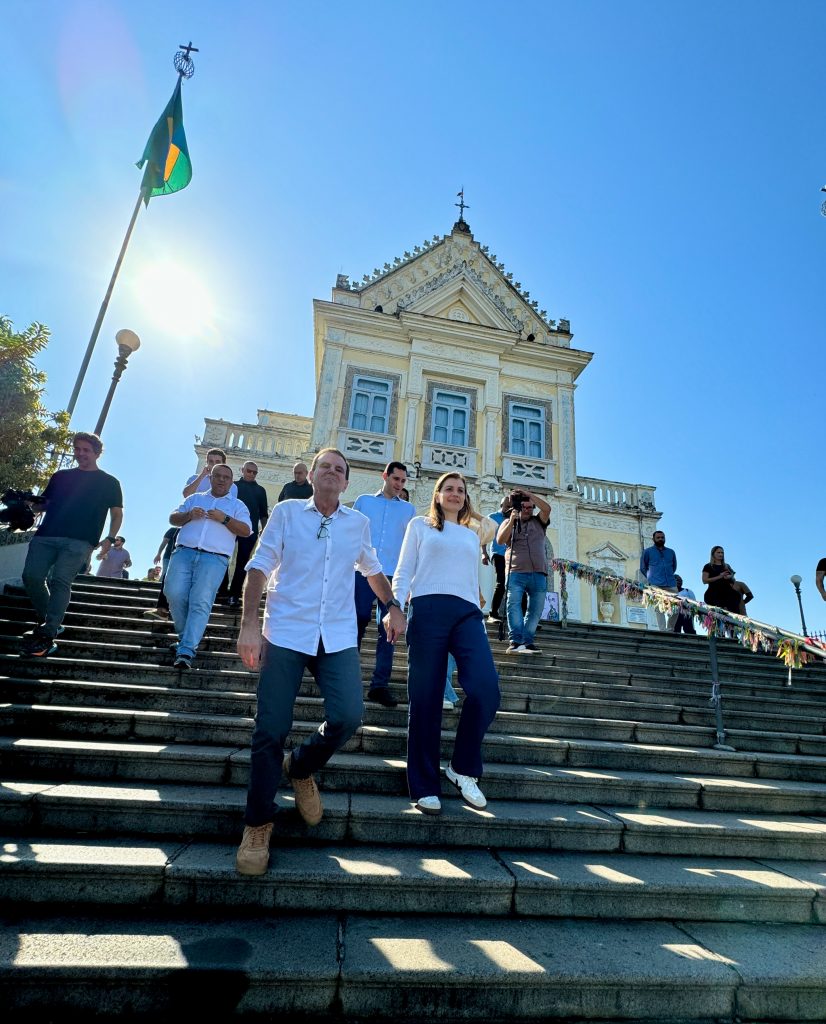 Penha Foto BETH SANTOS Eduardo Paes inicia campanha pela reeleição na Basílica Santuário da Nossa Senhora da Penha