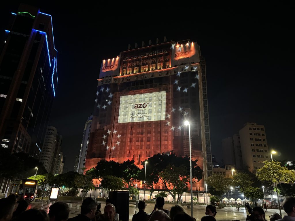 image 50410241 Edifício A Noite, na Praça Mauá, ganha iluminação especial e inicia revitalização