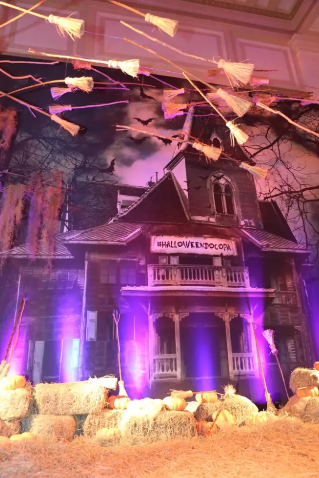 Para vestir a fantasia: festas de Halloween dão prêmios como hospedagem no  Copacabana Palace e R$ 1 mil